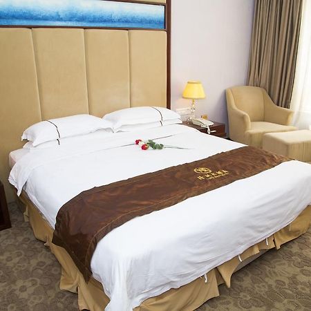 Long Zhou Grand Hotel 광저우 외부 사진