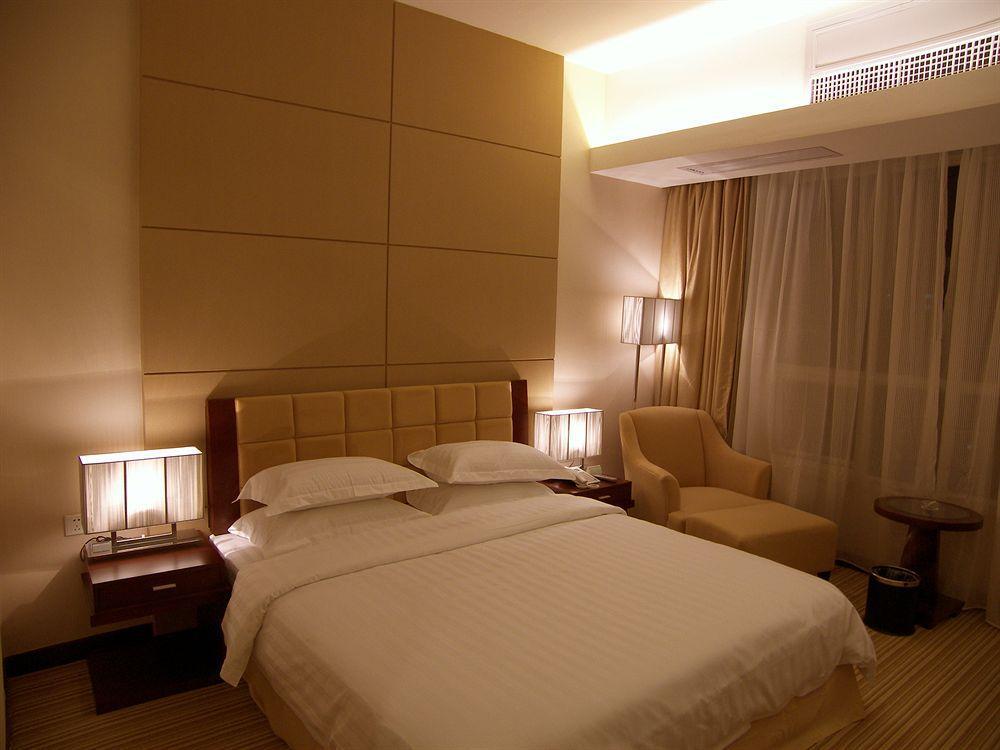 Long Zhou Grand Hotel 광저우 외부 사진