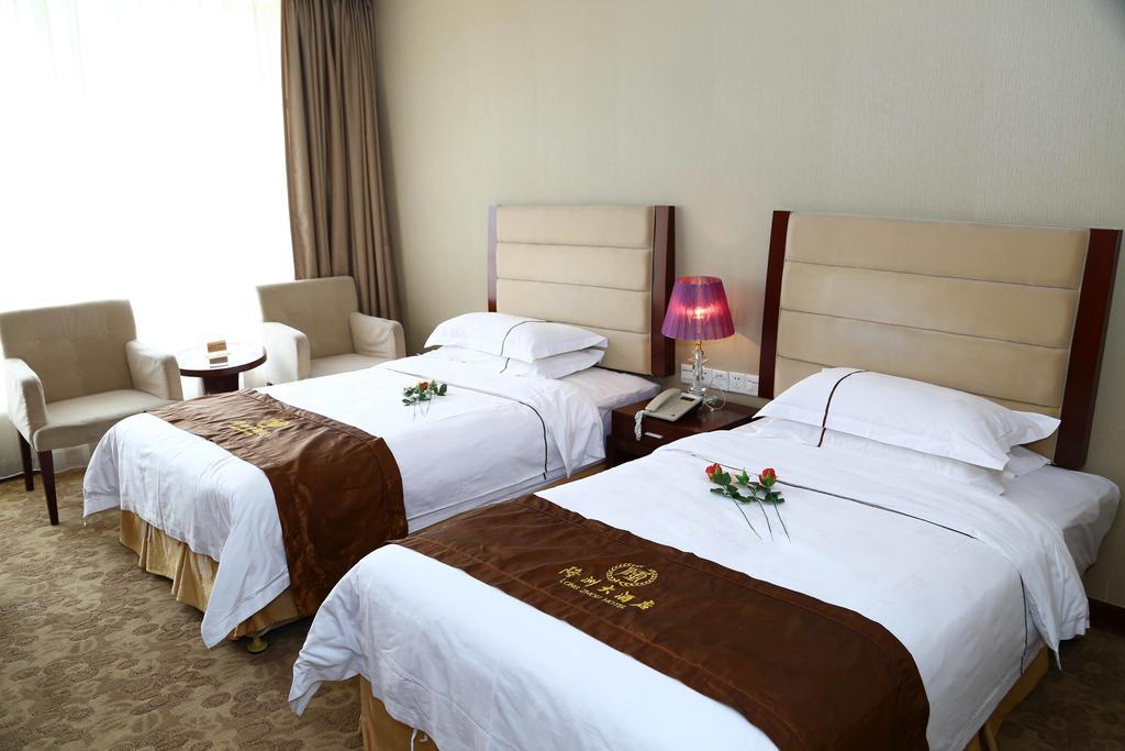 Long Zhou Grand Hotel 광저우 객실 사진