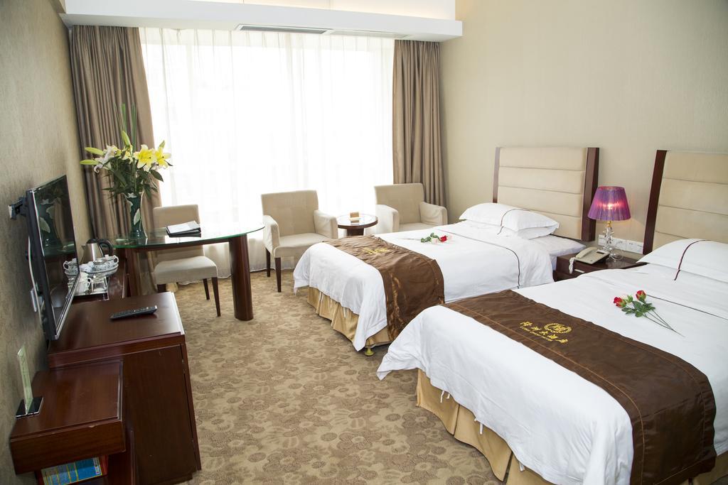 Long Zhou Grand Hotel 광저우 객실 사진