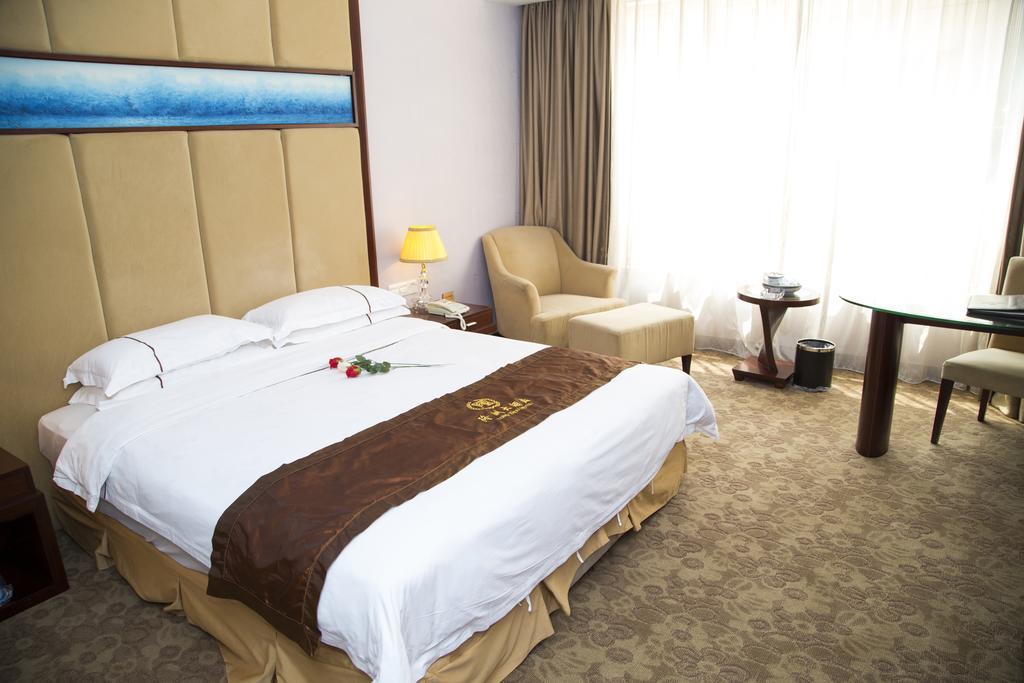 Long Zhou Grand Hotel 광저우 외부 사진